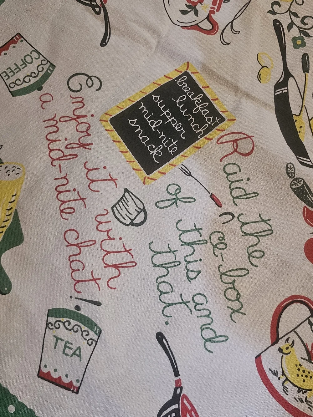 Vintage Tablecloth - Picture 2 of 5
